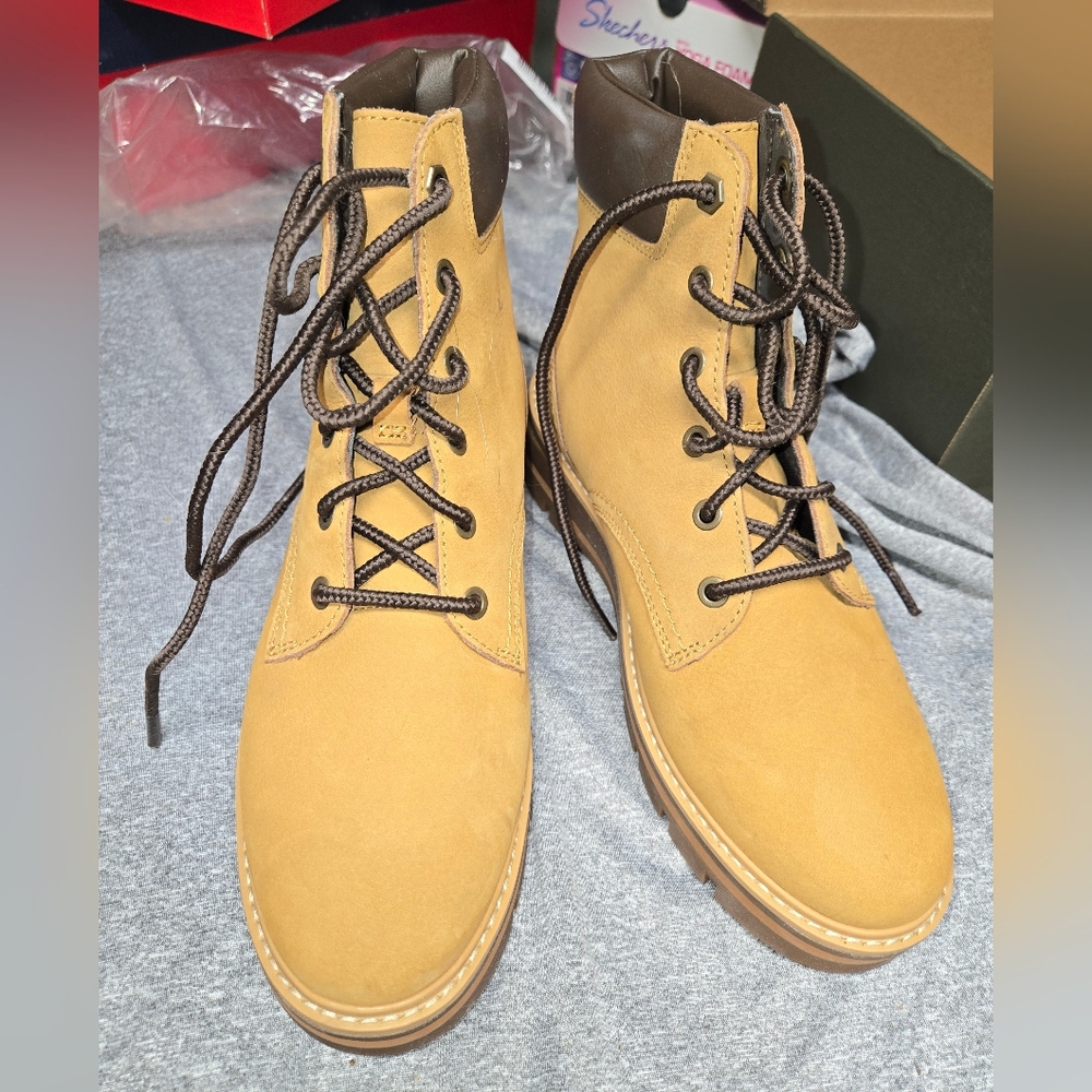 Timberland Women's Tan Leather Boots